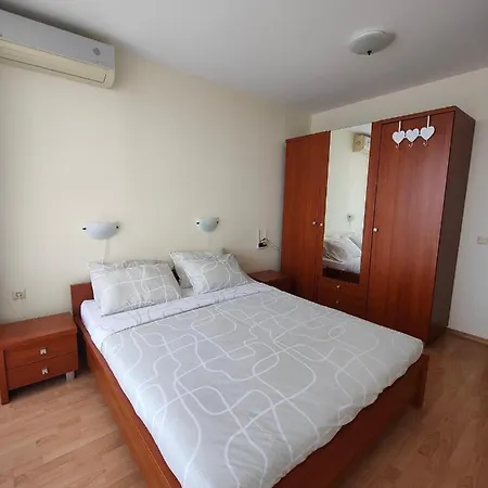 Crown Fort Apartment